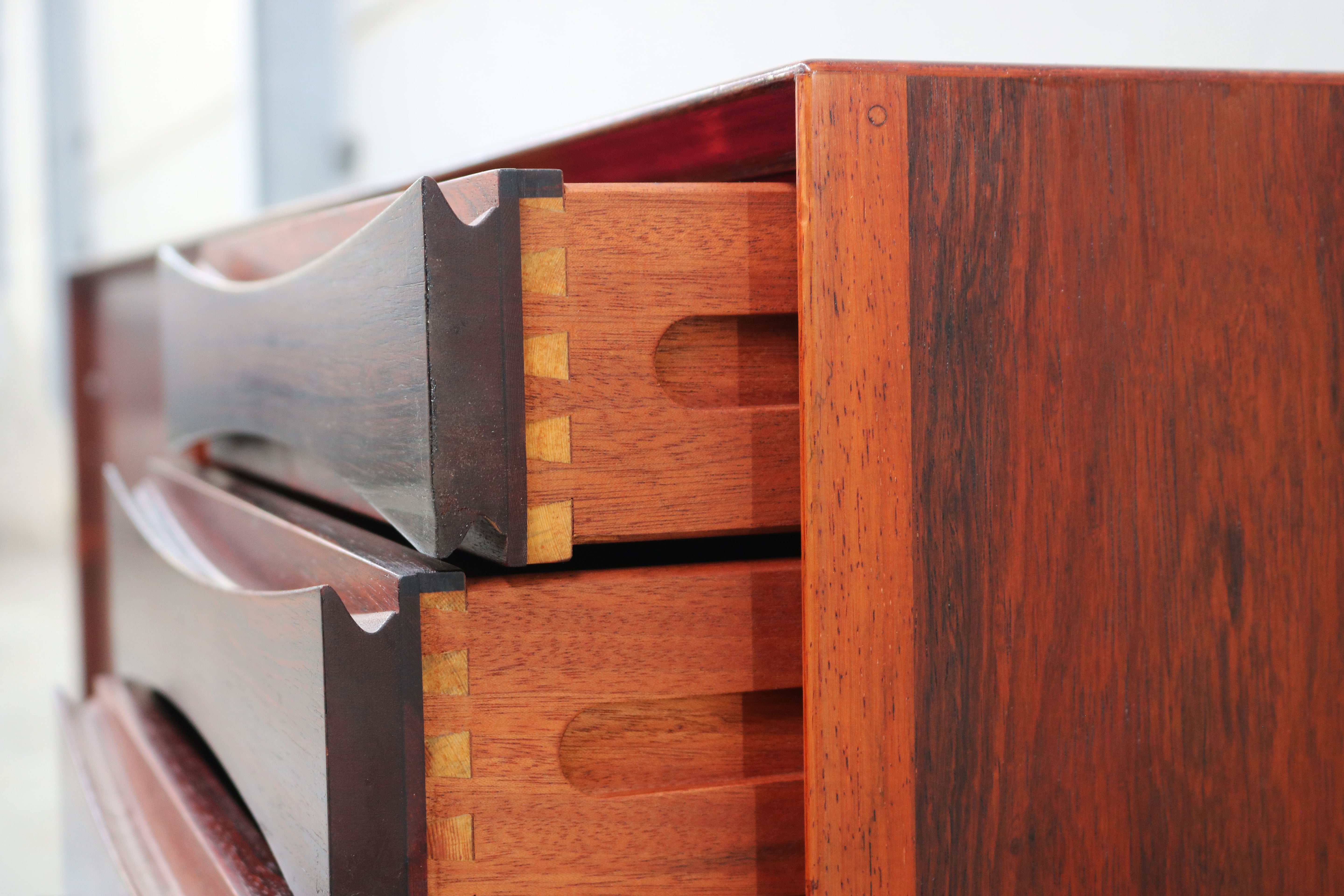 Rare Danish design model: OS29 sideboard by Arne Vodder for Sibast Rosewood 1950