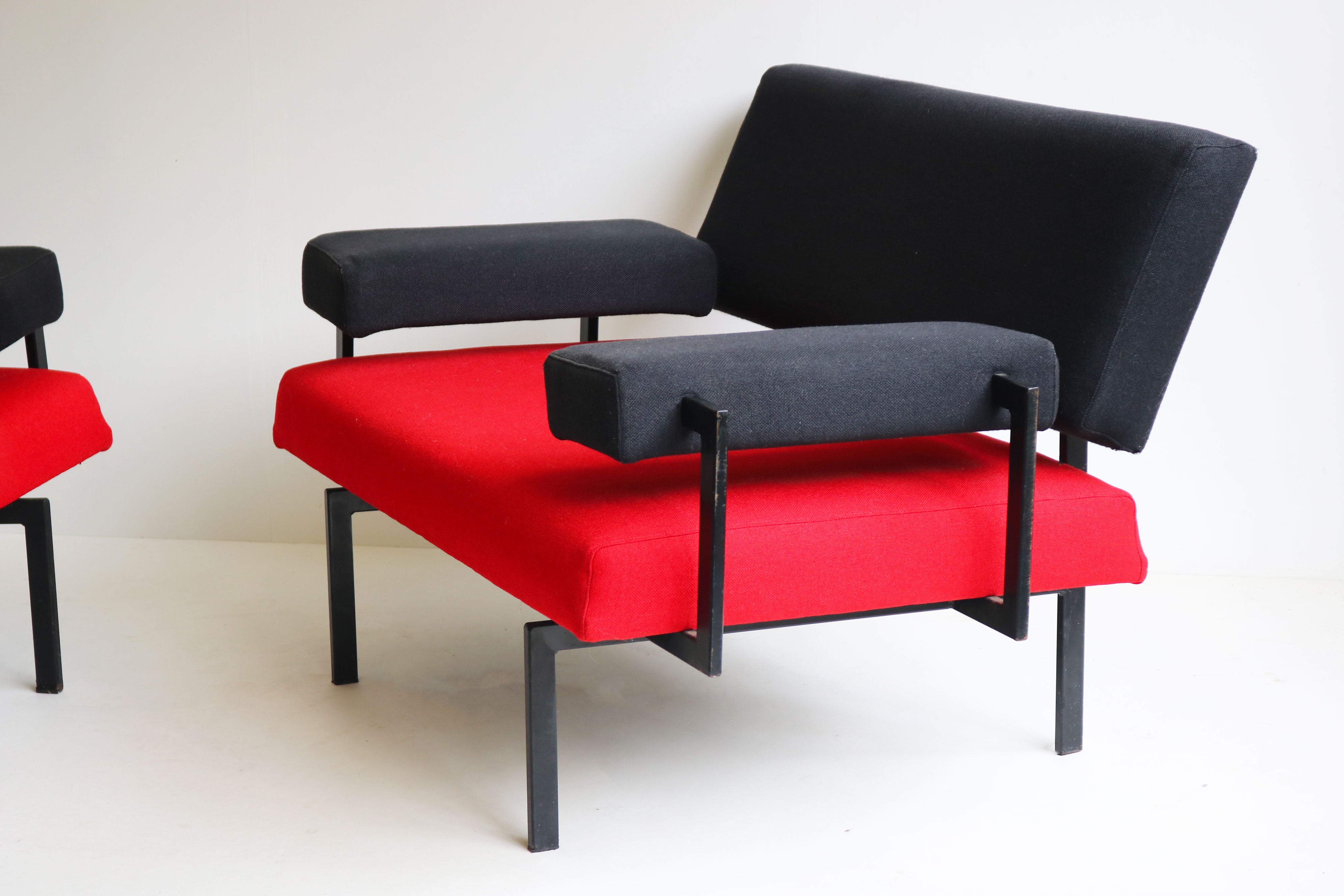 Pair of U+N Series lounge chairs By Cees Braakman for Pastoe 1950