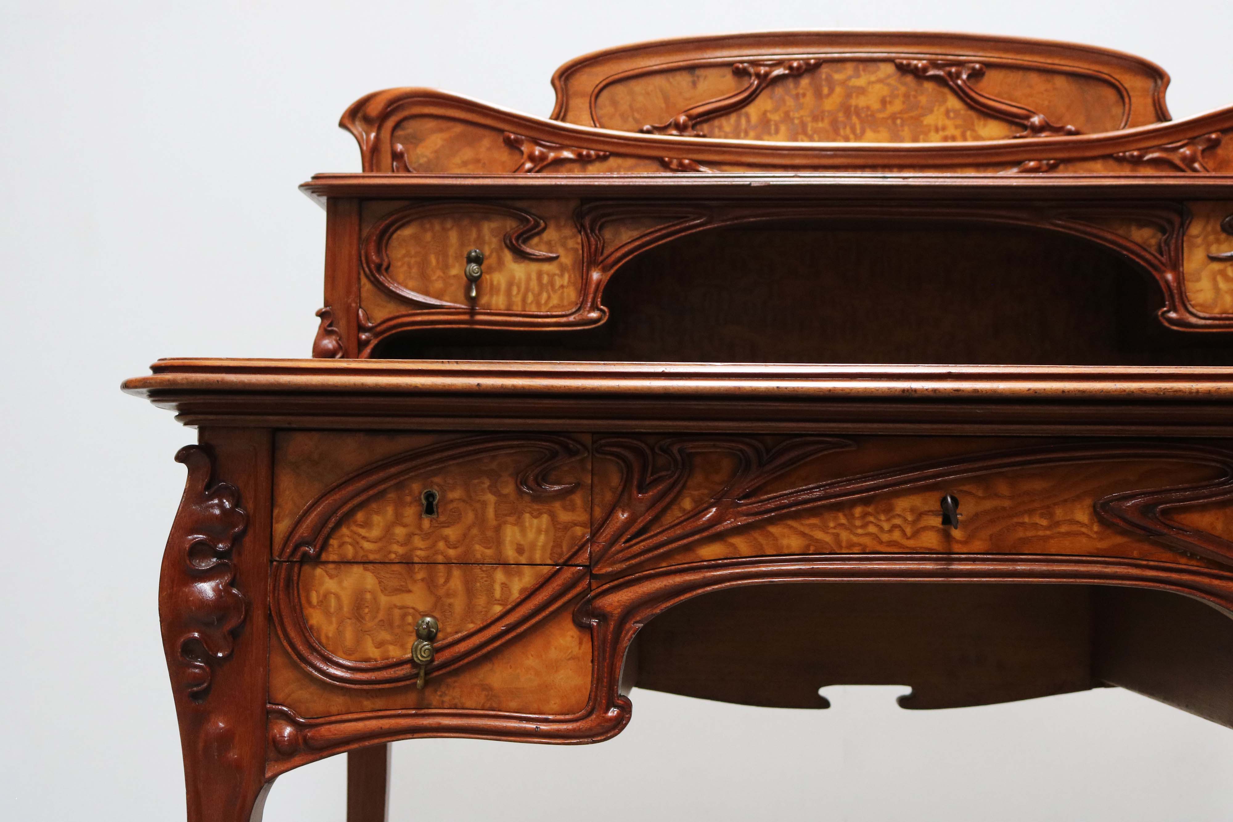 Exquisite French Art Nouveau Writing desk in Japanese Ash