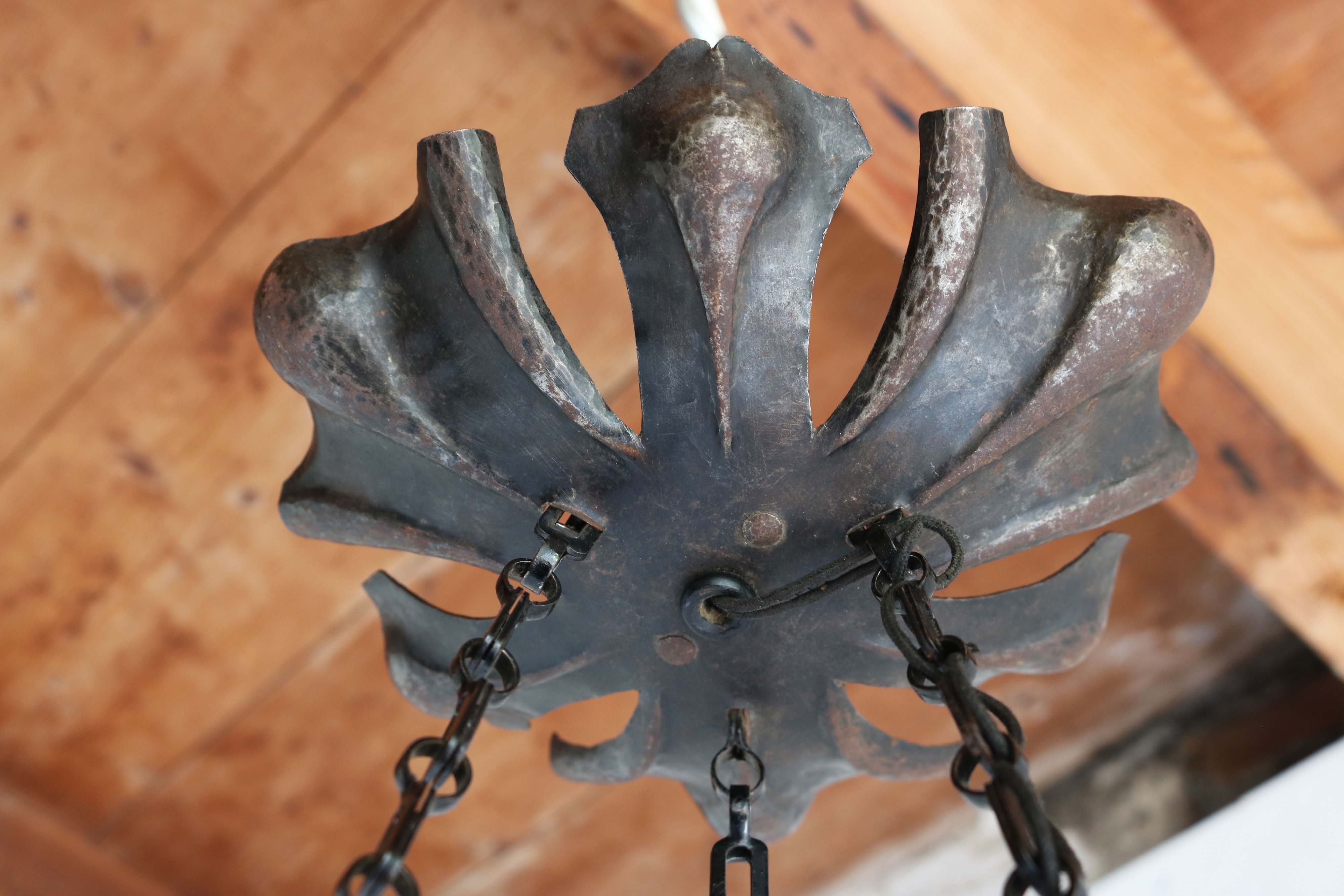 Art Nouveau chandelier by Daum Nancy & Louis Majorelle 1910
