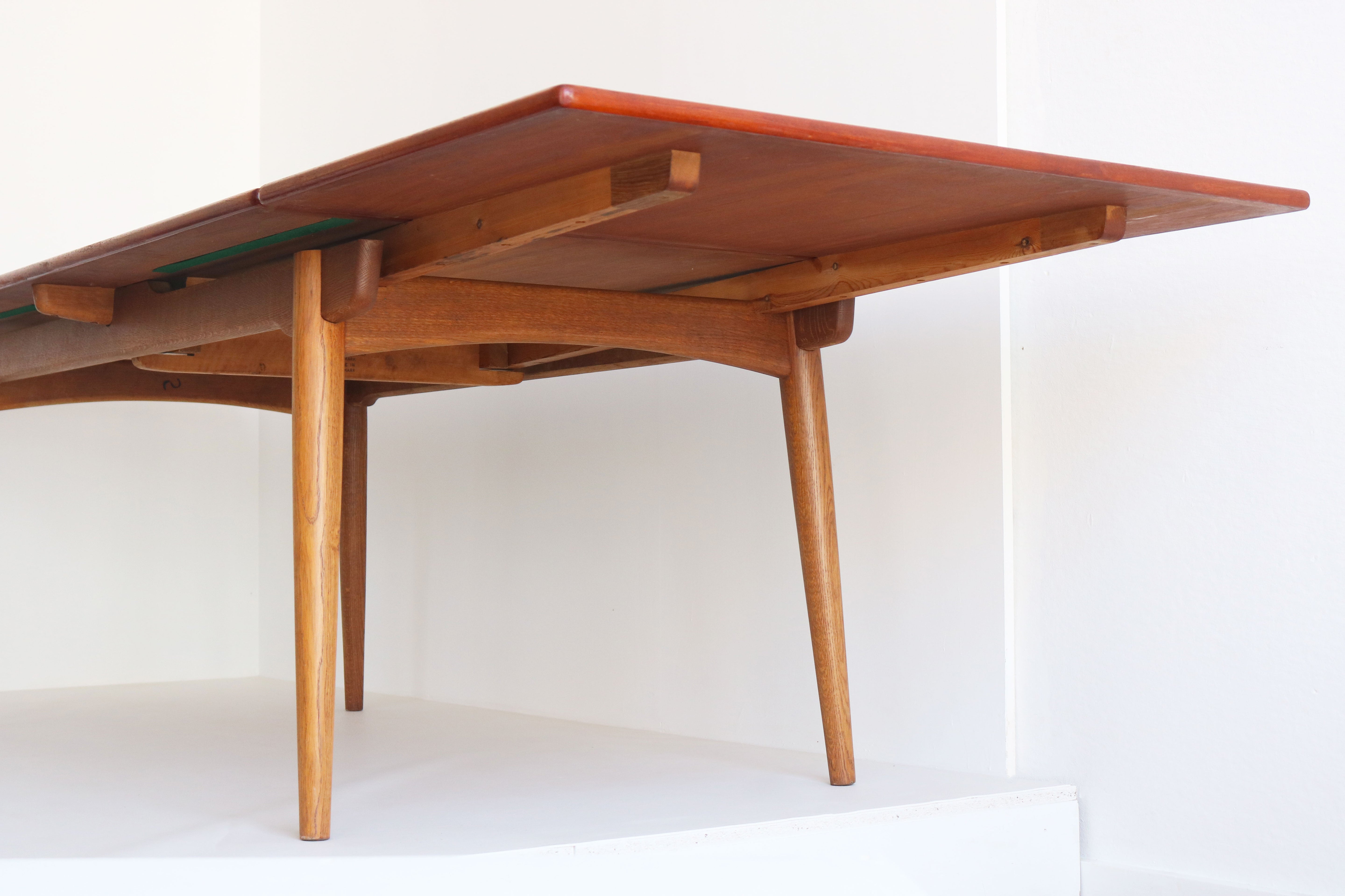 Rare AT-312 table in Teak & Oak by Hans J. Wegner for Andreas Tuck 1950