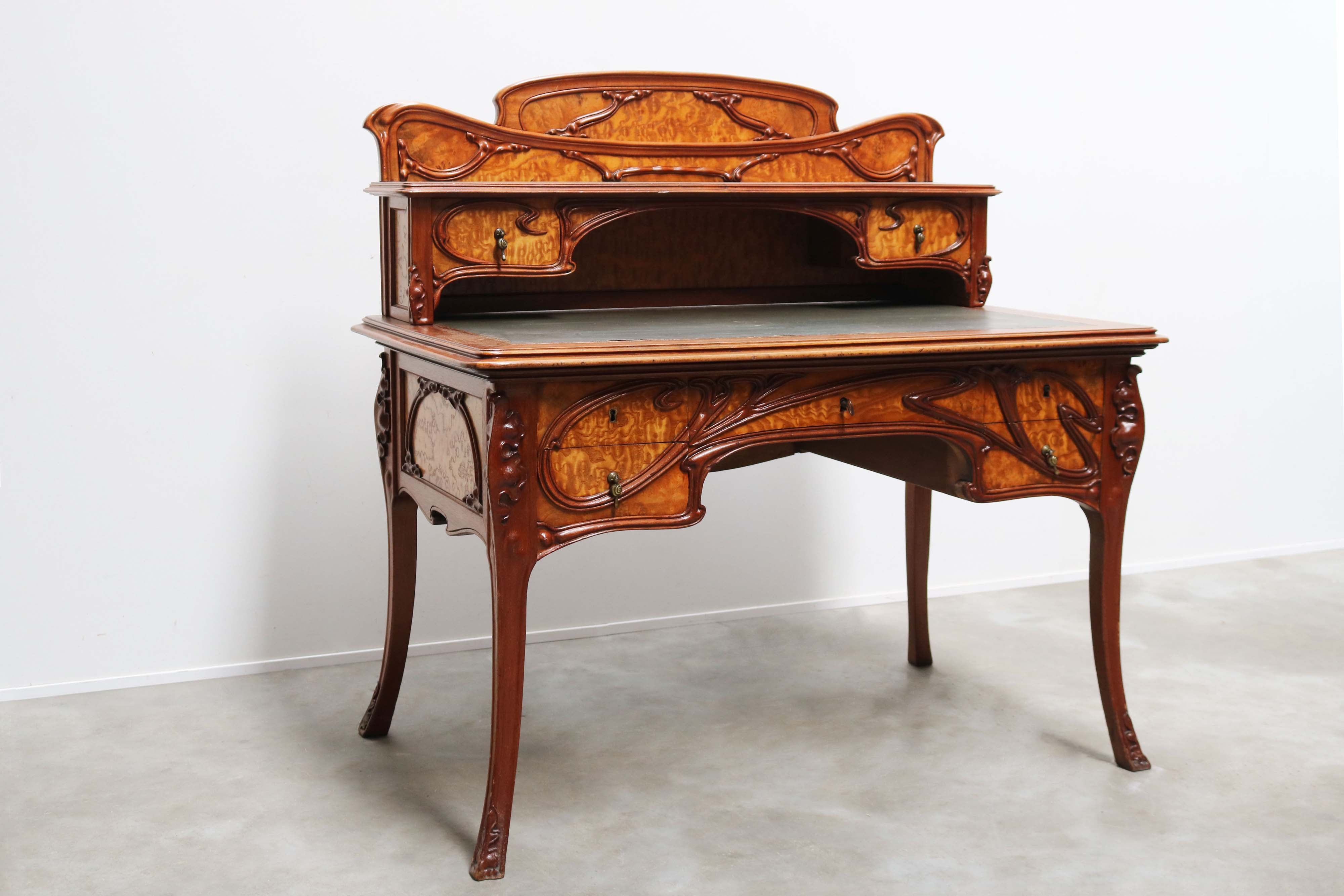 Exquisite French Art Nouveau Writing desk in Japanese Ash