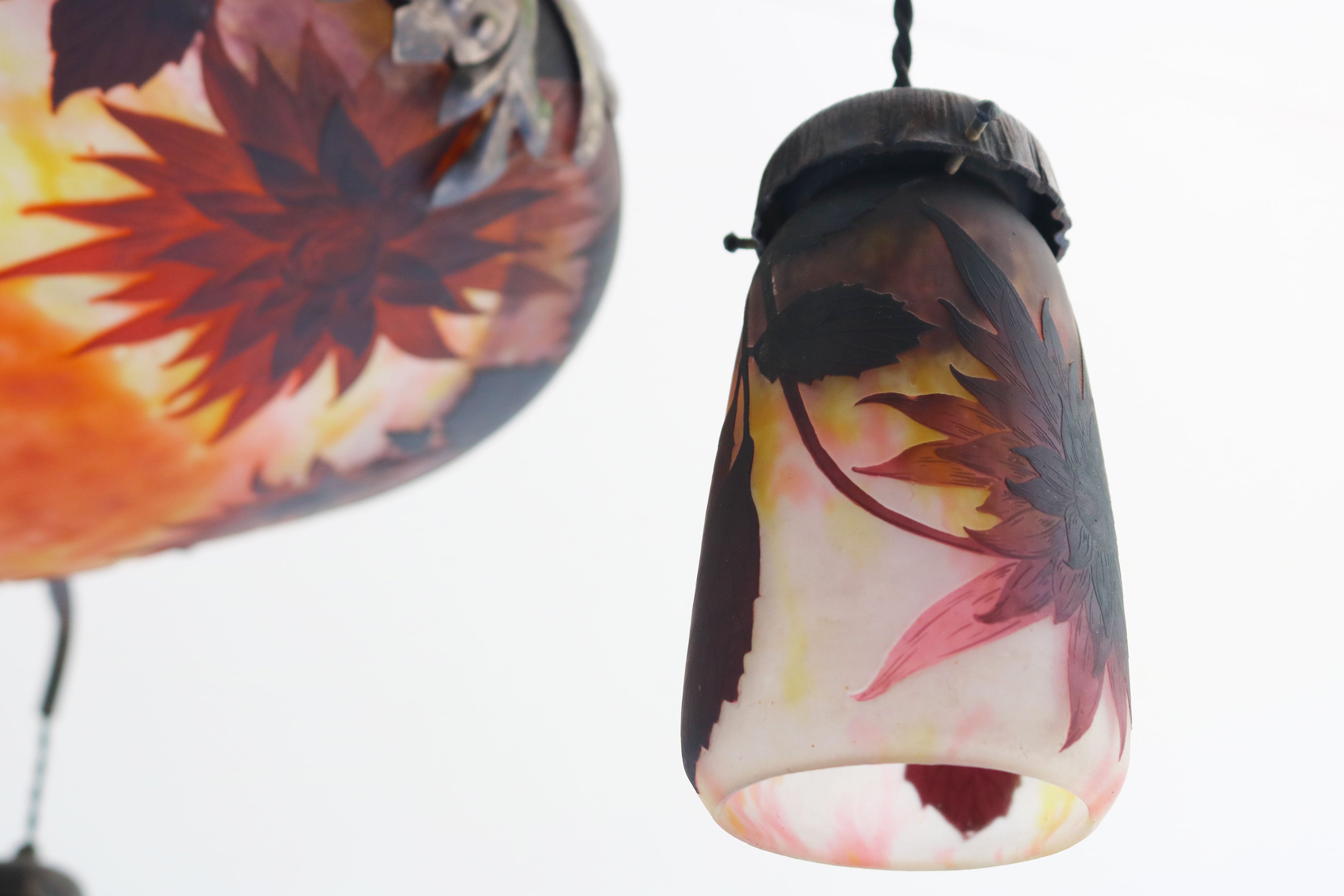 Exquisite ''Dahlia'' chandelier by Daum Nancy & Louis Majorelle