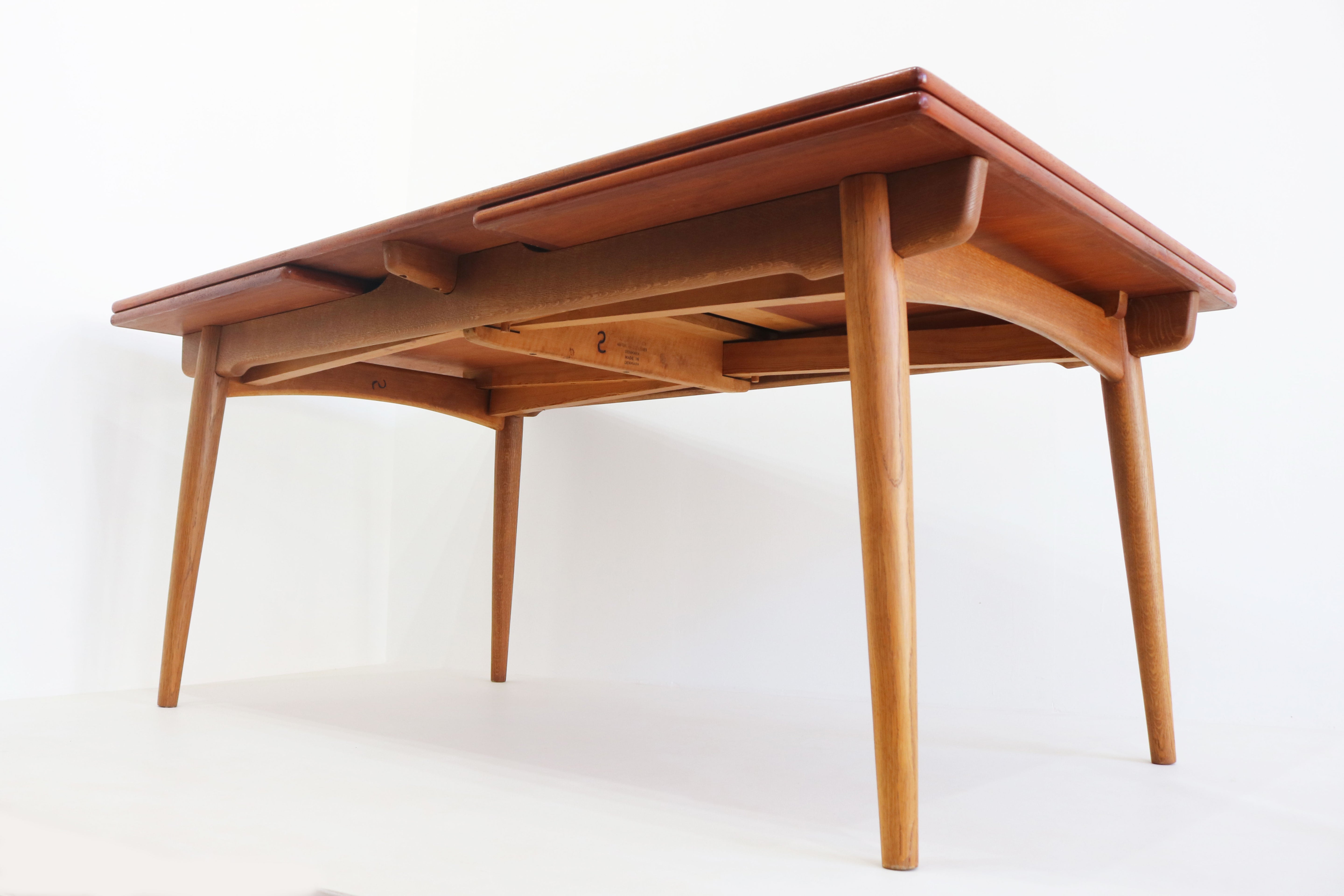 Rare AT-312 table in Teak & Oak by Hans J. Wegner for Andreas Tuck 1950