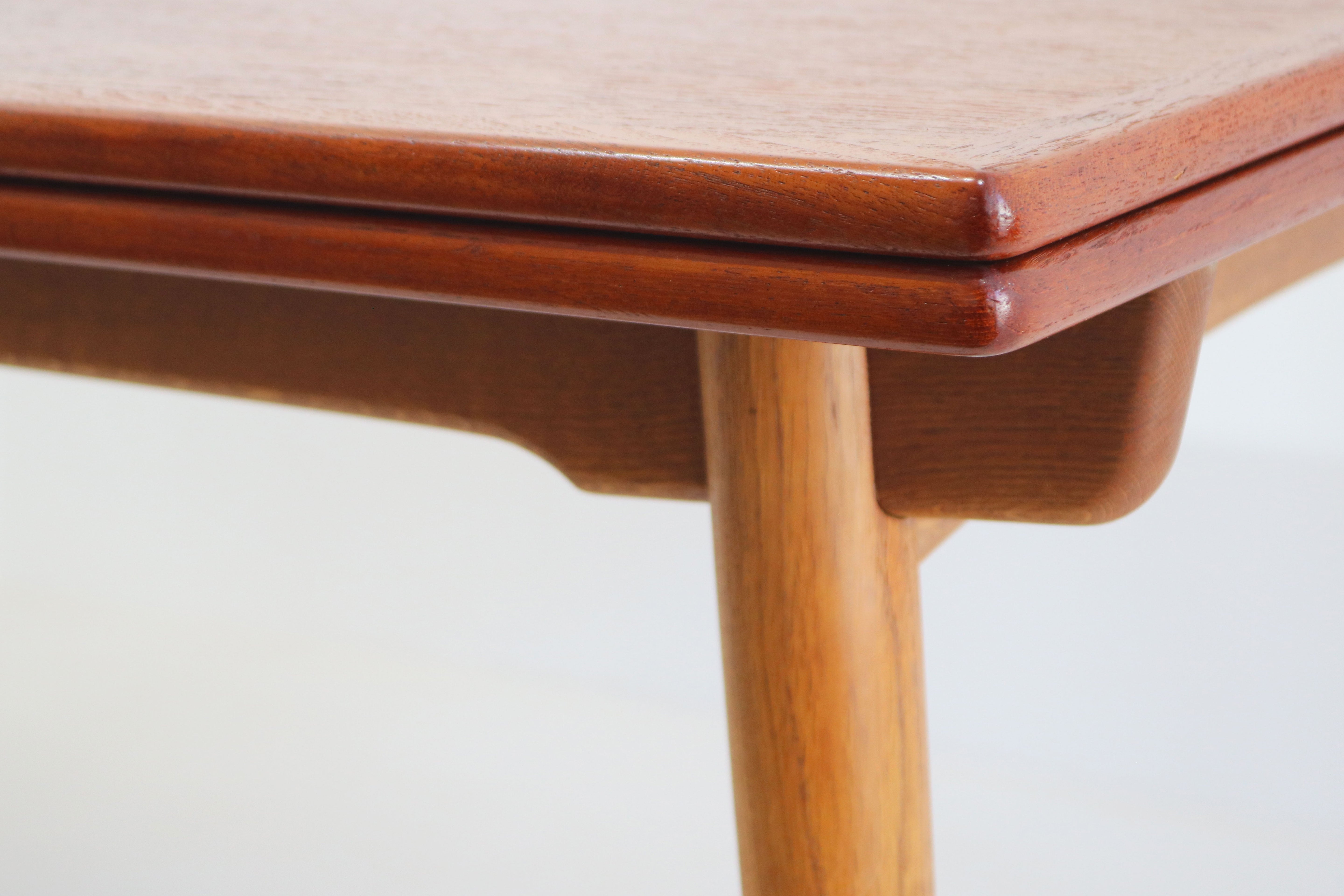 Rare AT-312 table in Teak & Oak by Hans J. Wegner for Andreas Tuck 1950