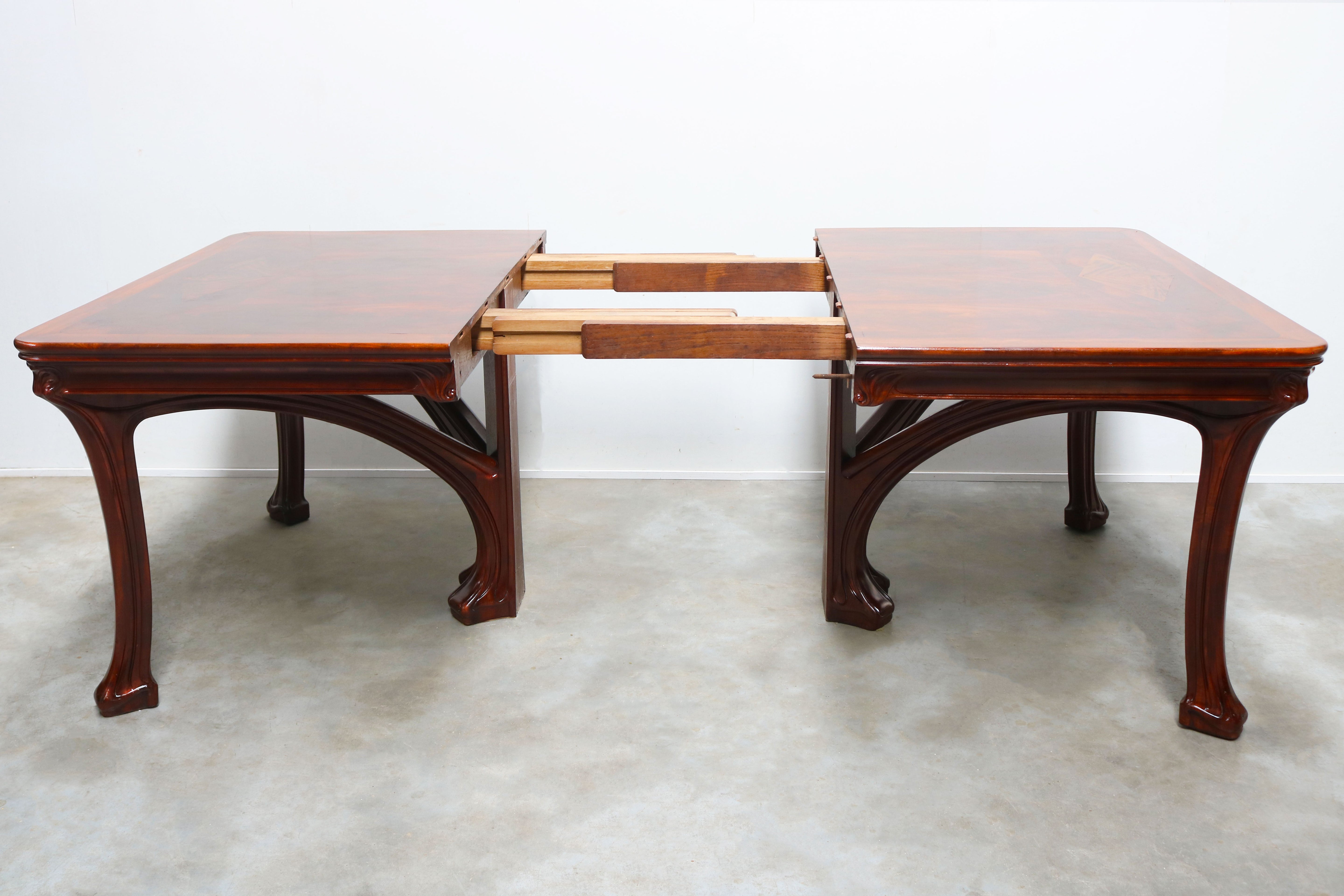 Exquisite Art Nouveau dining table by Eugene Gaillard for Maison Bing 1900