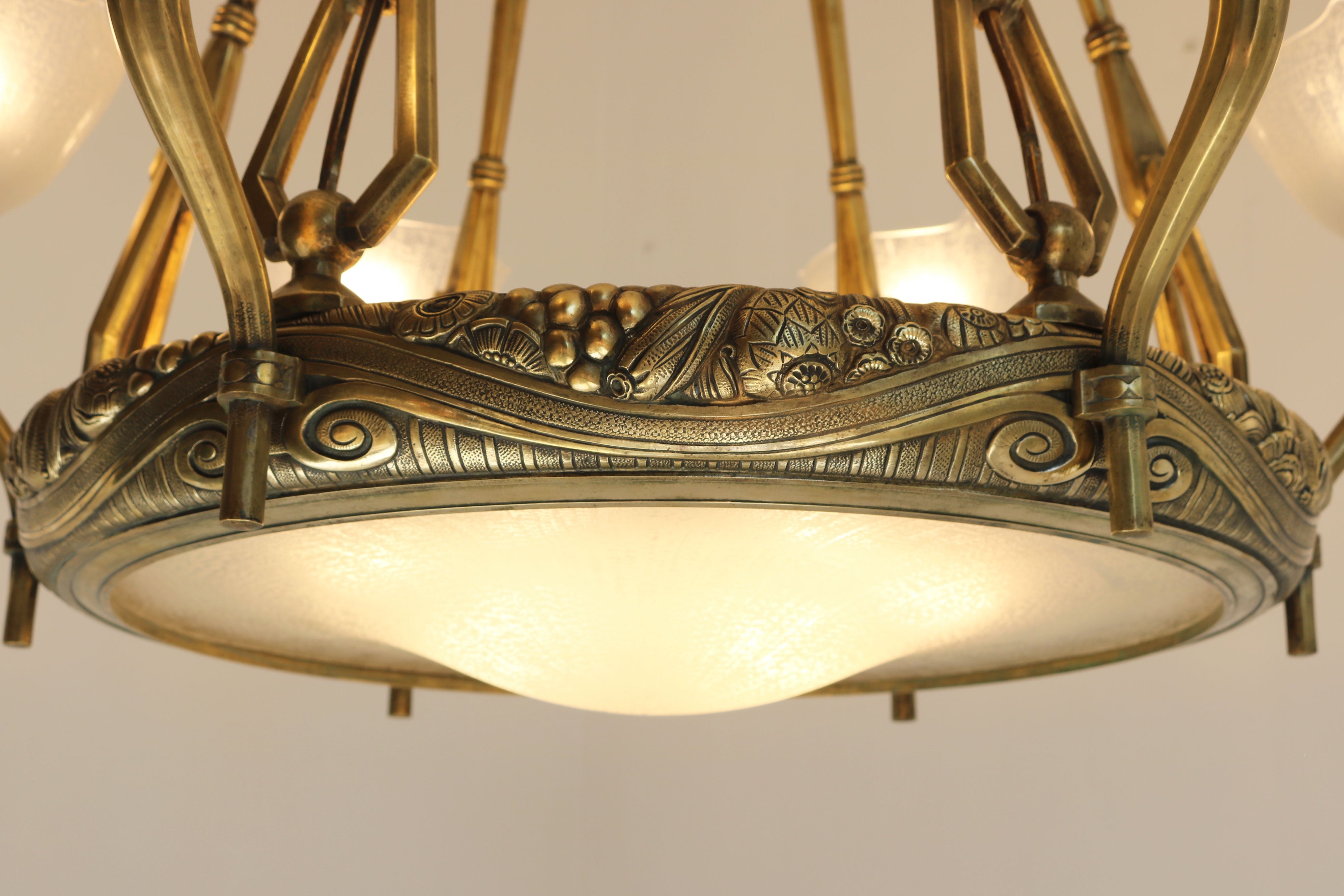 Monumental chandelier by Maurice Dufrene & Daum Nancy 1920