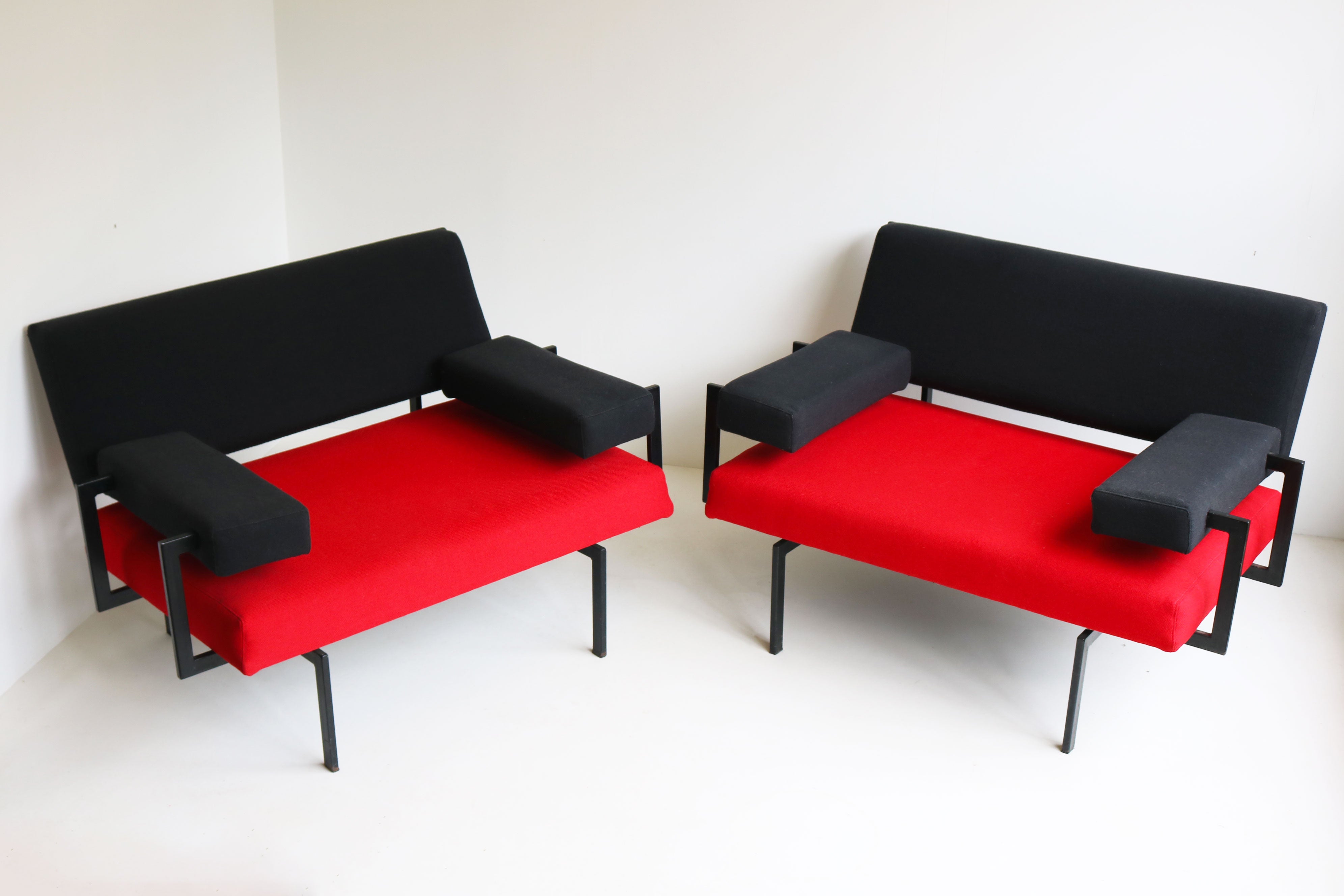 Pair of U+N Series lounge chairs By Cees Braakman for Pastoe 1950
