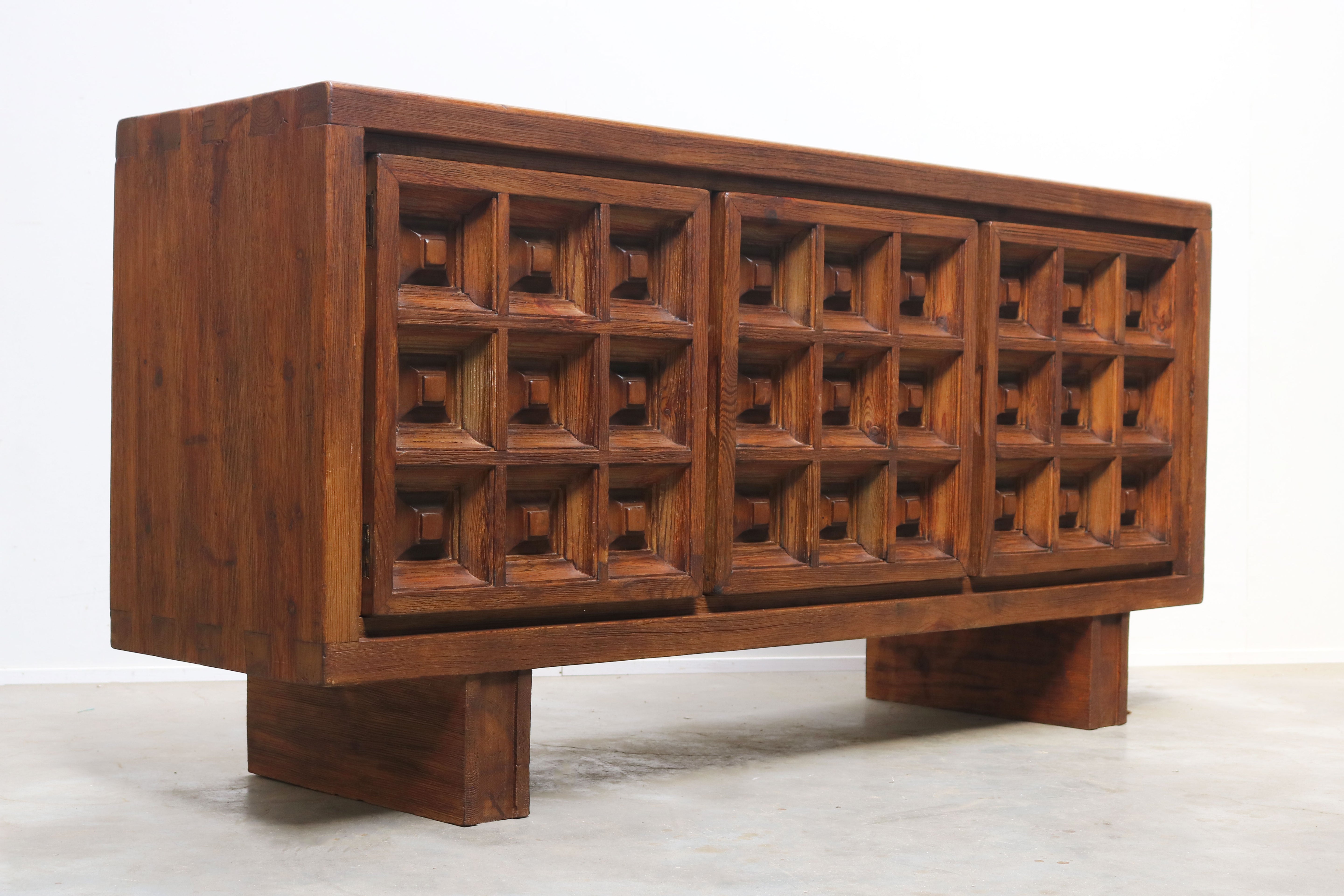 Exquisite Brutalist design sideboard by BIOSCA Spain 1960