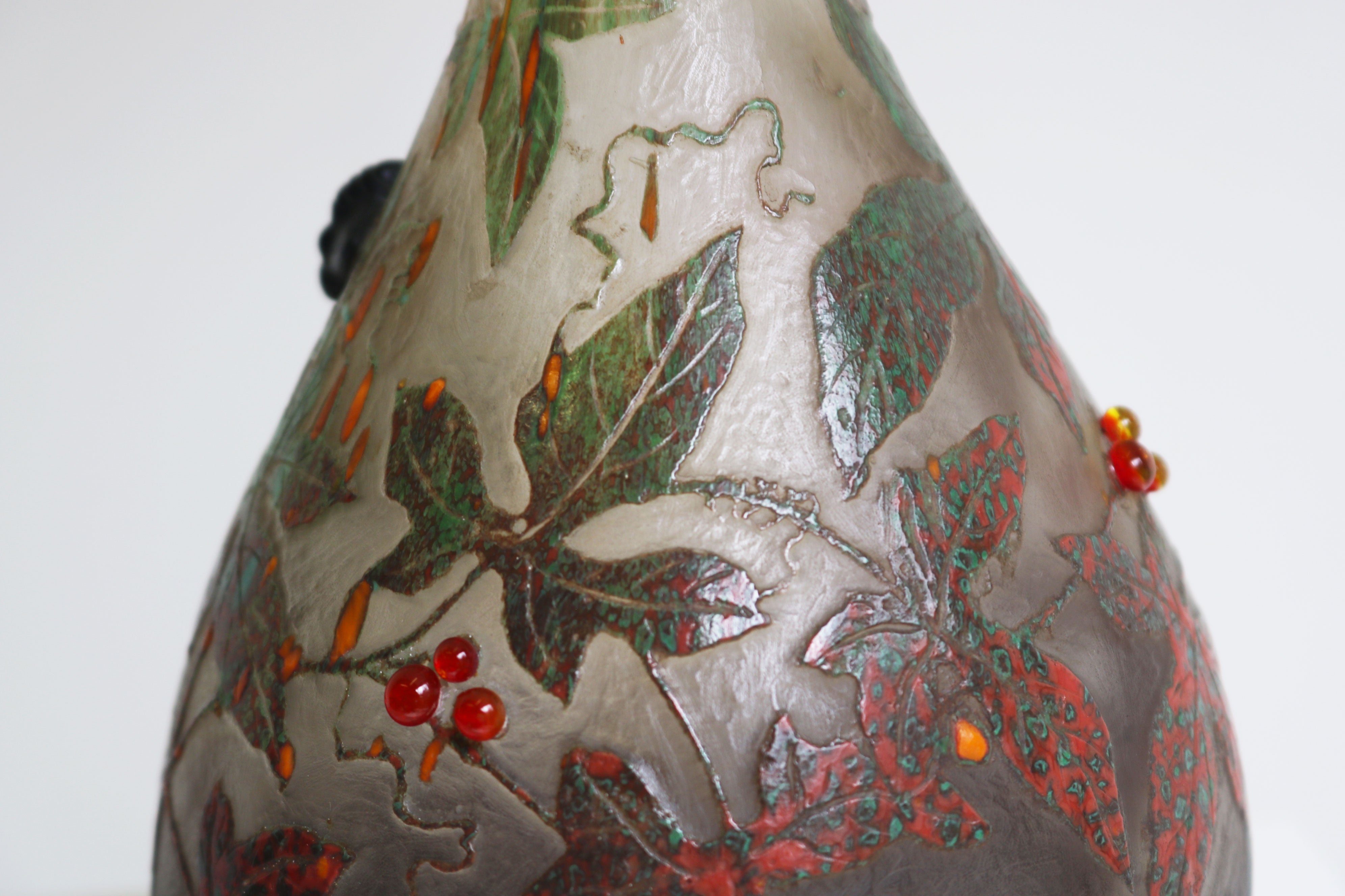 Rare wheel carved ''Spider vase'' by Daum Nancy 1905