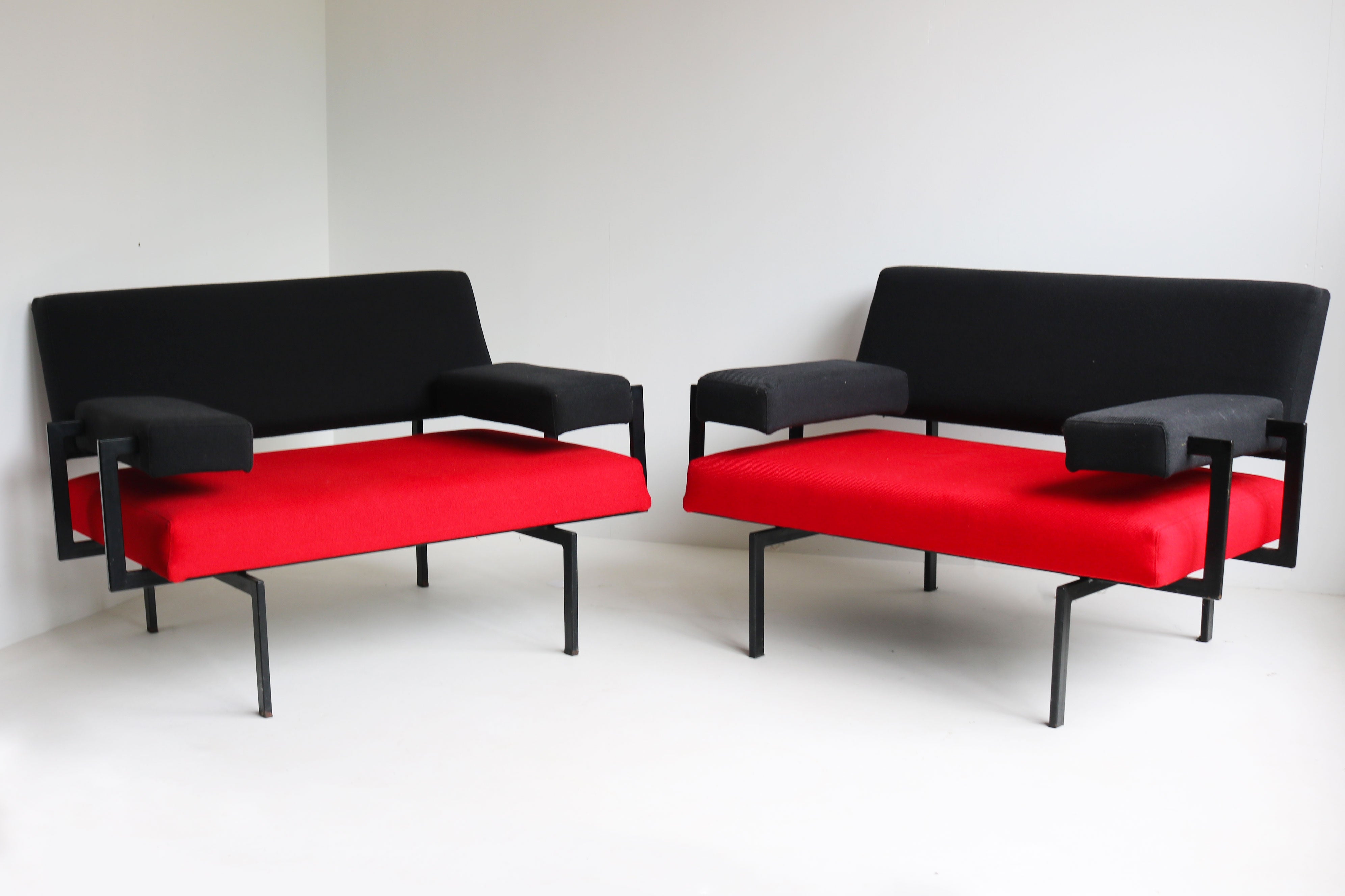 Pair of U+N Series lounge chairs By Cees Braakman for Pastoe 1950