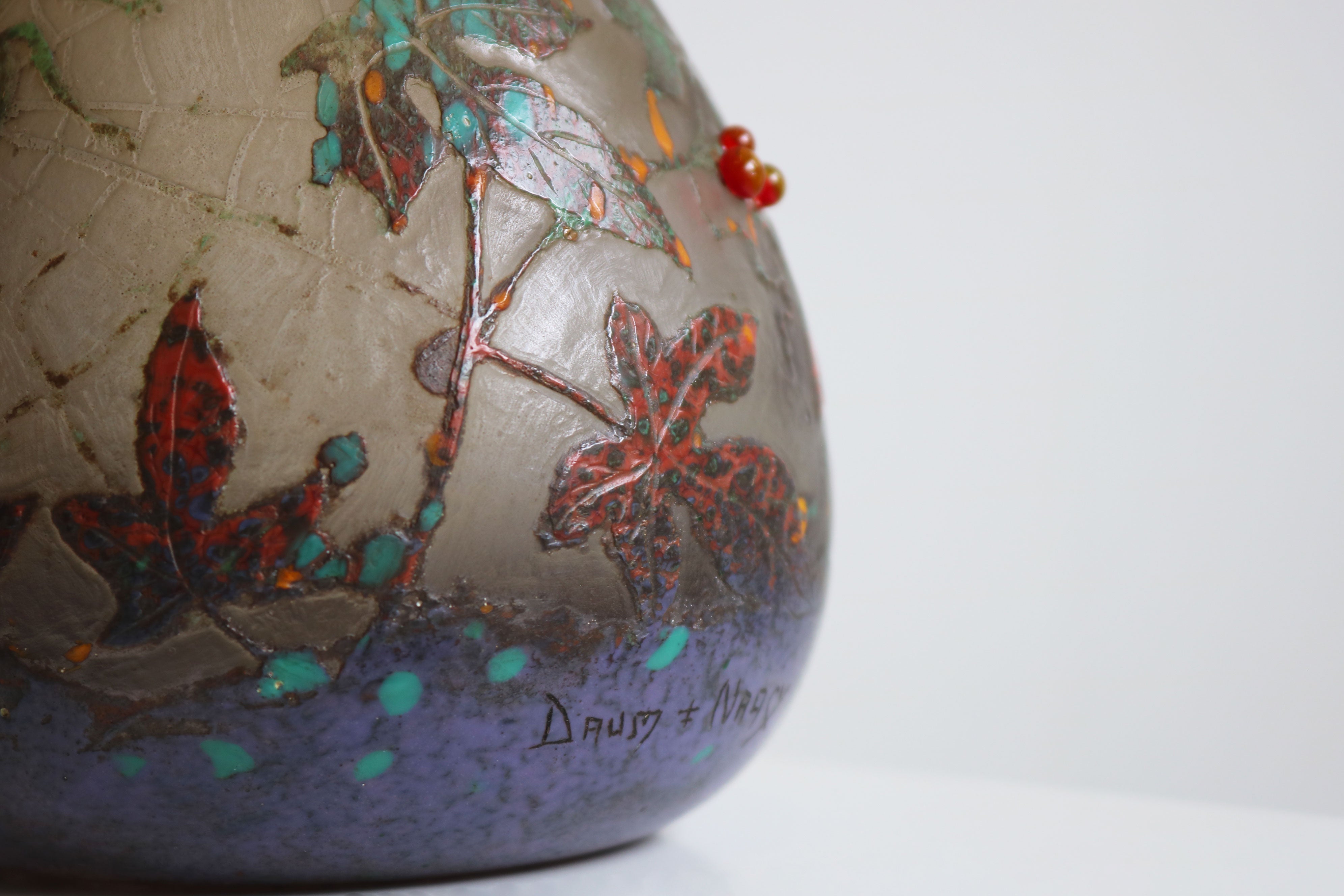 Rare wheel carved ''Spider vase'' by Daum Nancy 1905