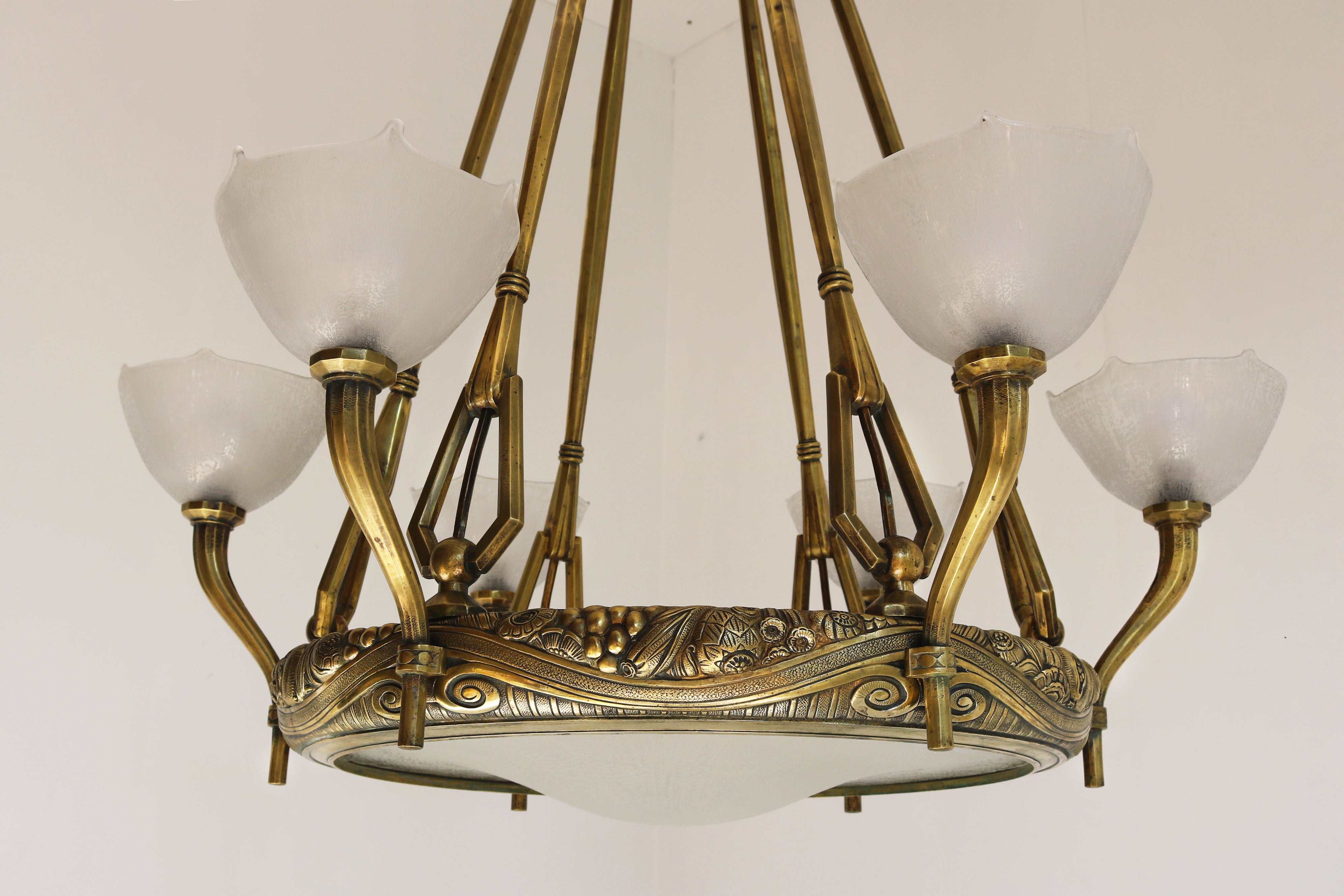 Monumental chandelier by Maurice Dufrene & Daum Nancy 1920
