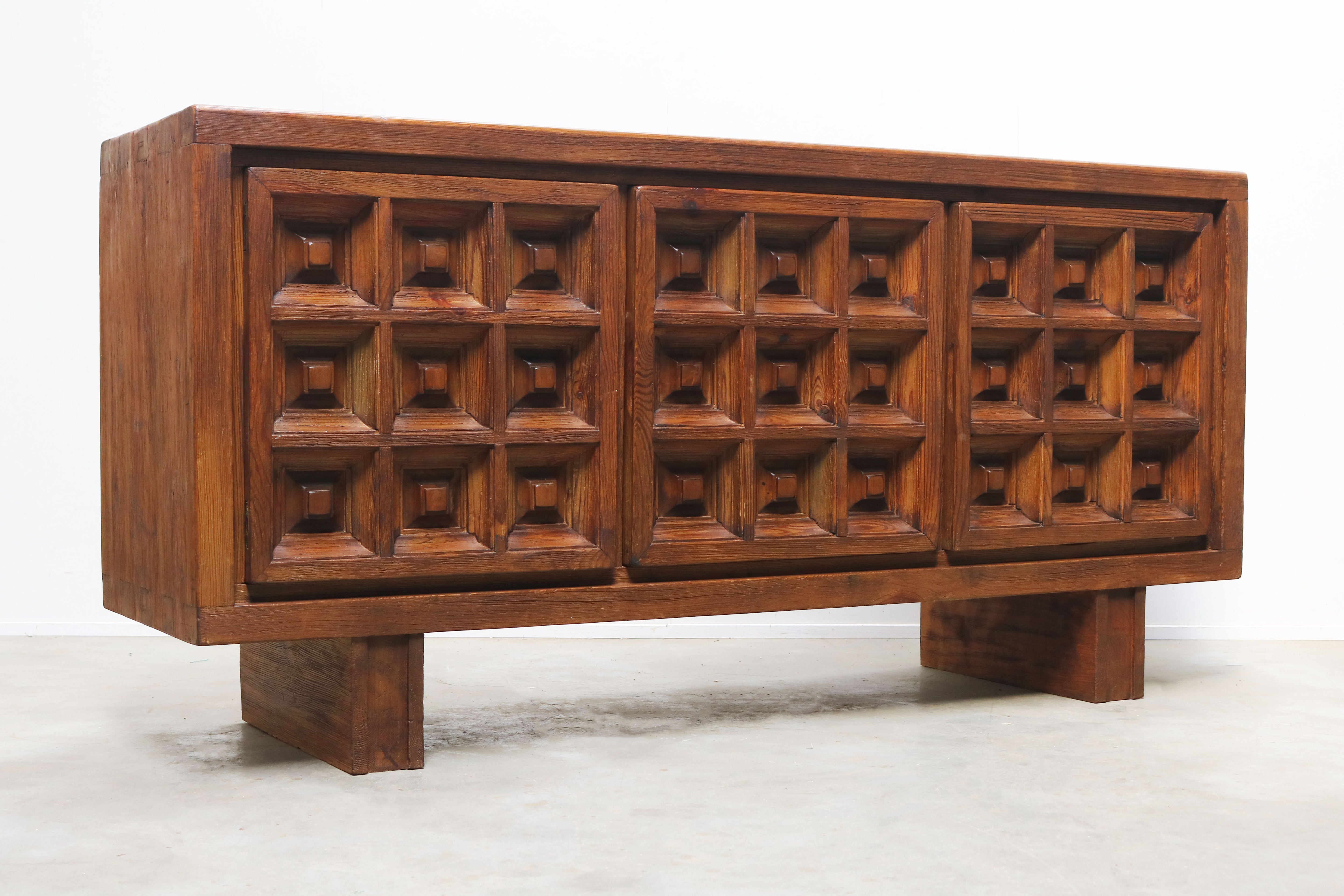 Exquisite Brutalist design sideboard by BIOSCA Spain 1960
