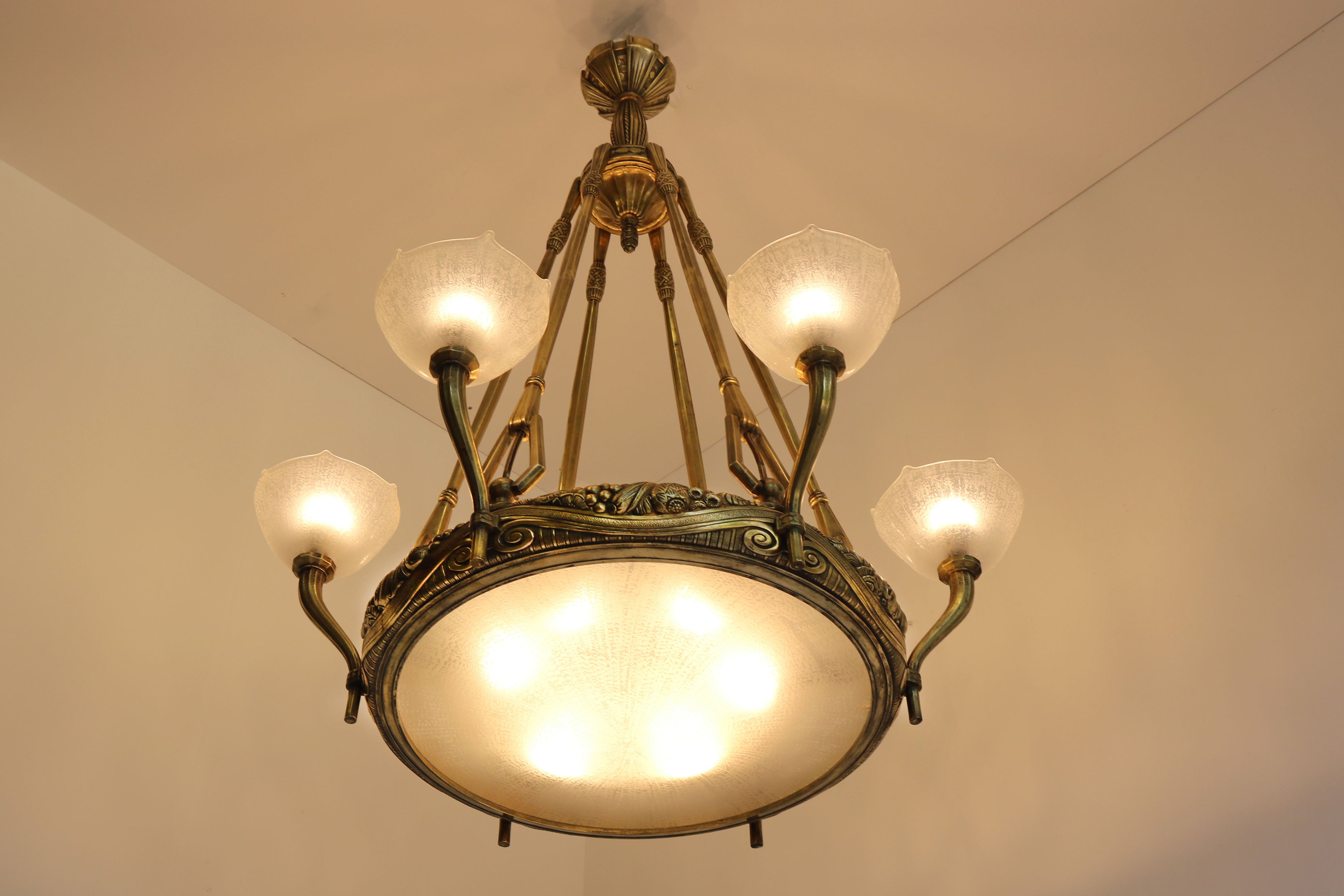 Monumental chandelier by Maurice Dufrene & Daum Nancy 1920