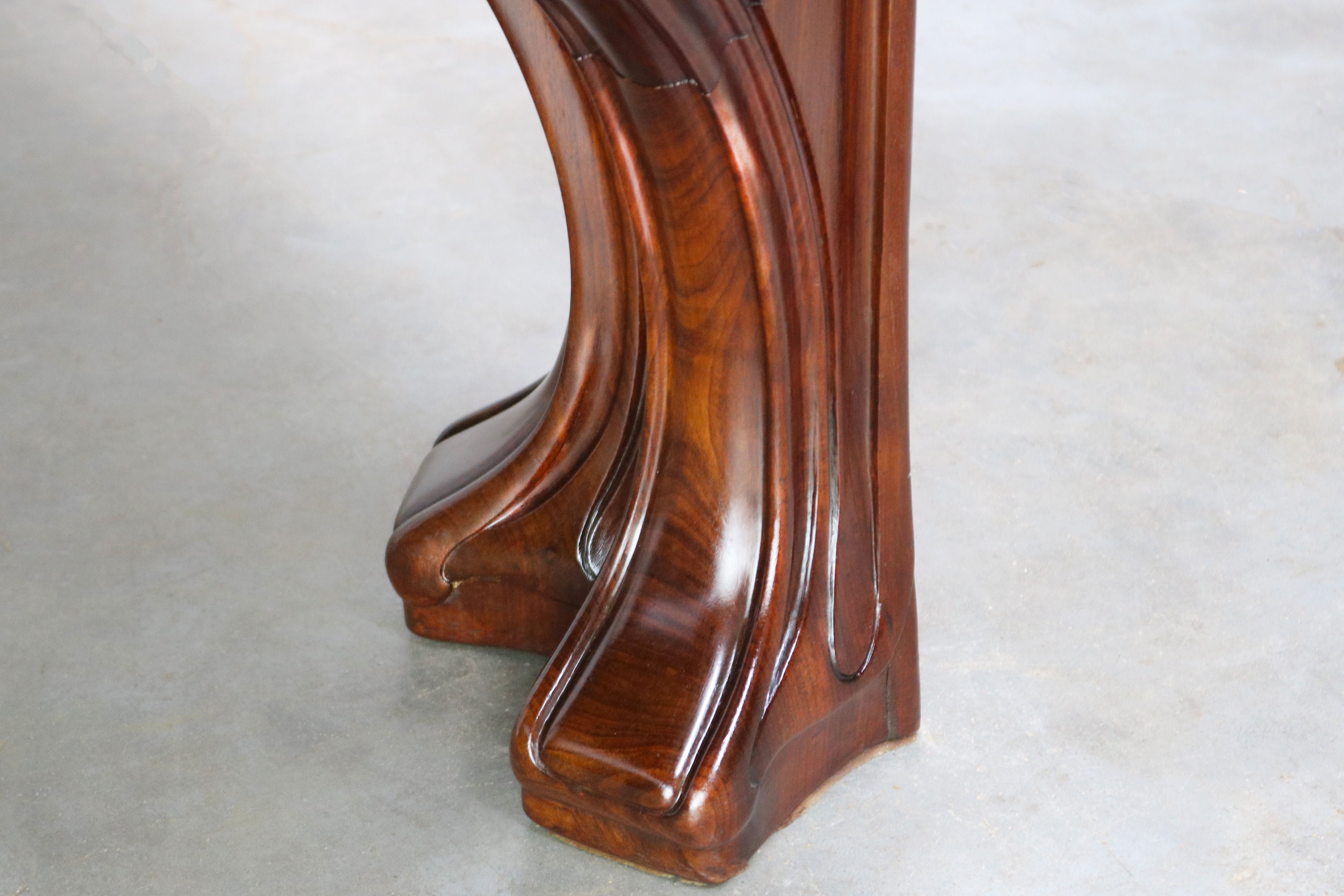 Exquisite Art Nouveau dining table by Eugene Gaillard for Maison Bing 1900