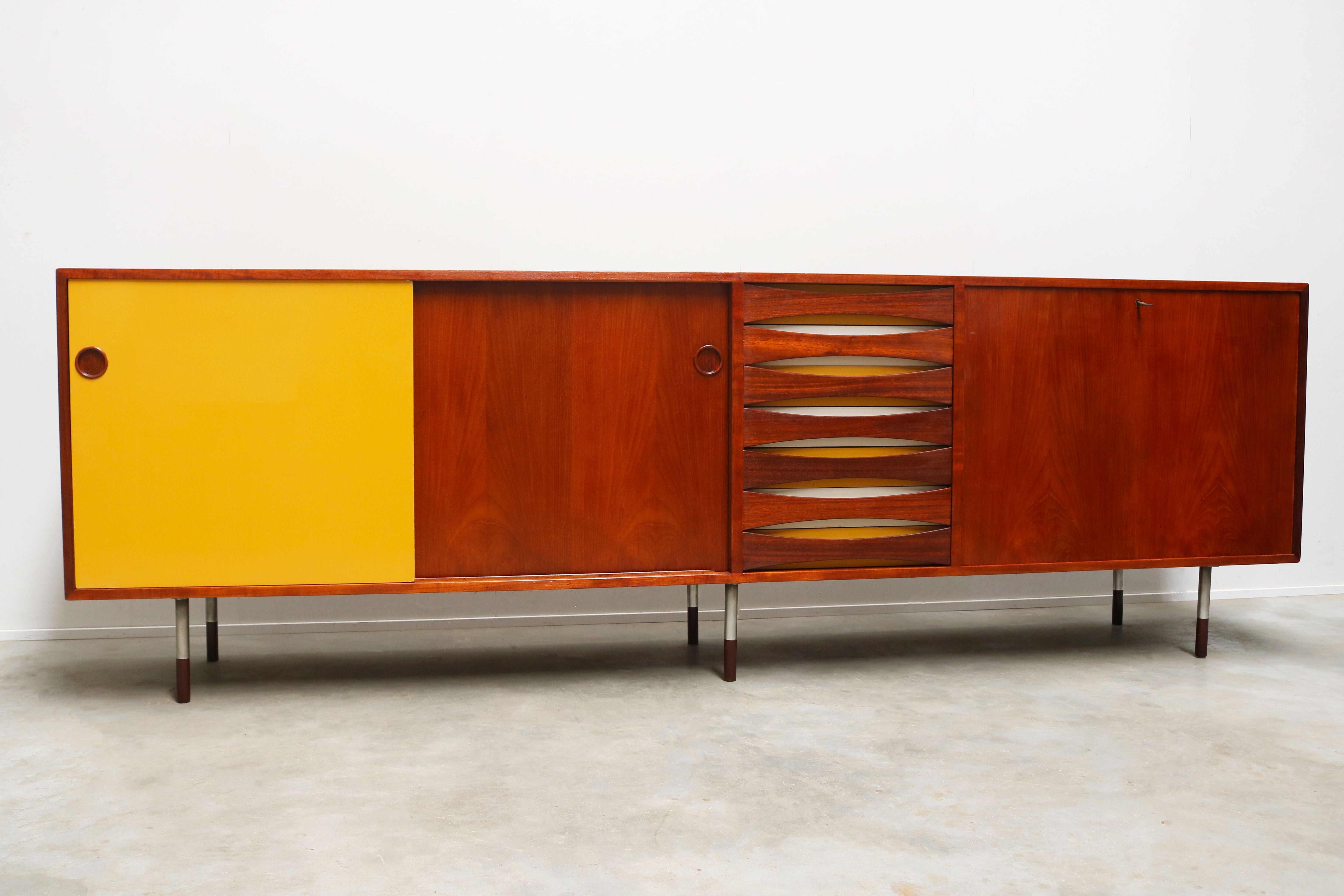 Original Arne Vodder model: 29A ''Triennale'' sideboard 1957 Denmark