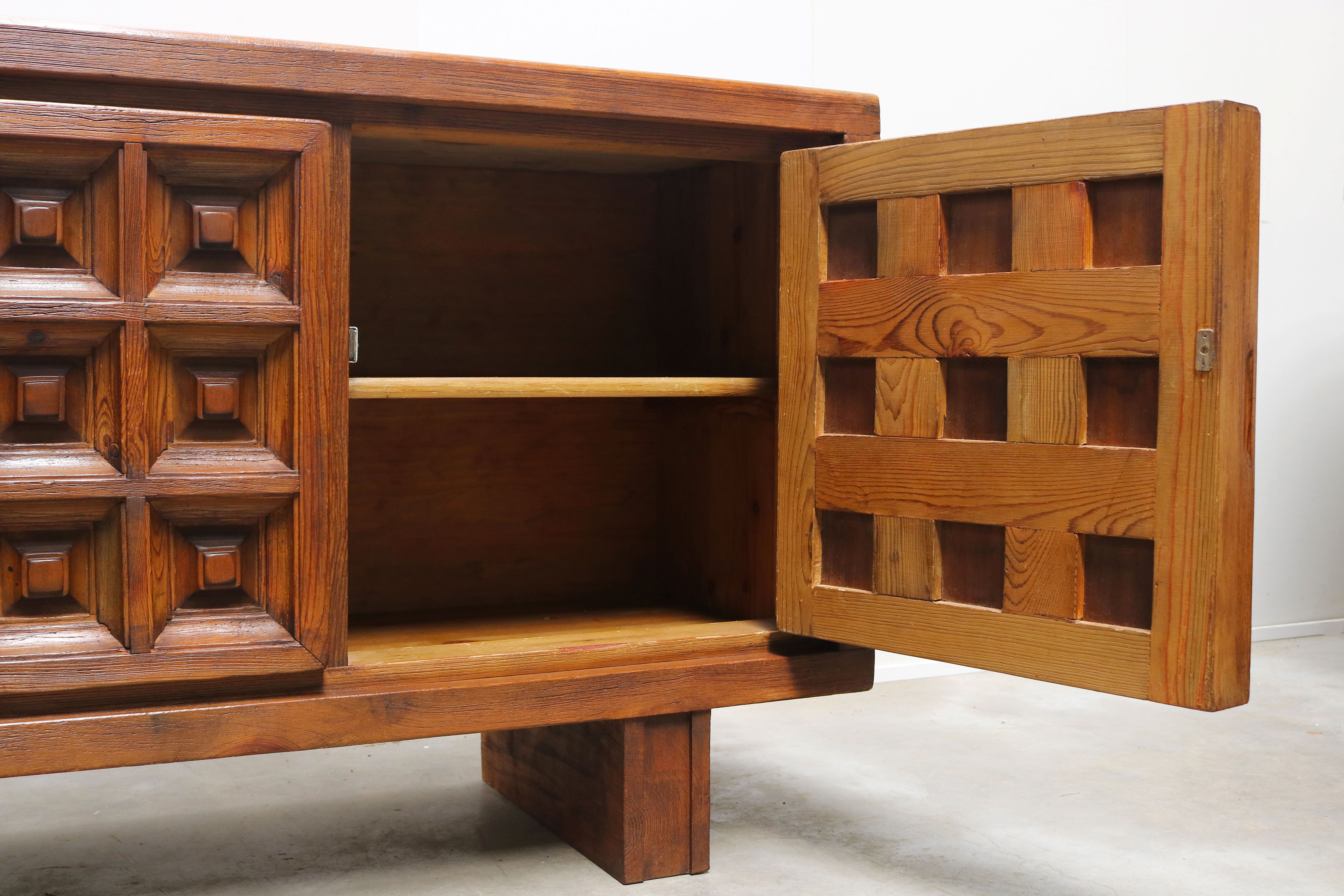 Exquisite Brutalist design sideboard by BIOSCA Spain 1960