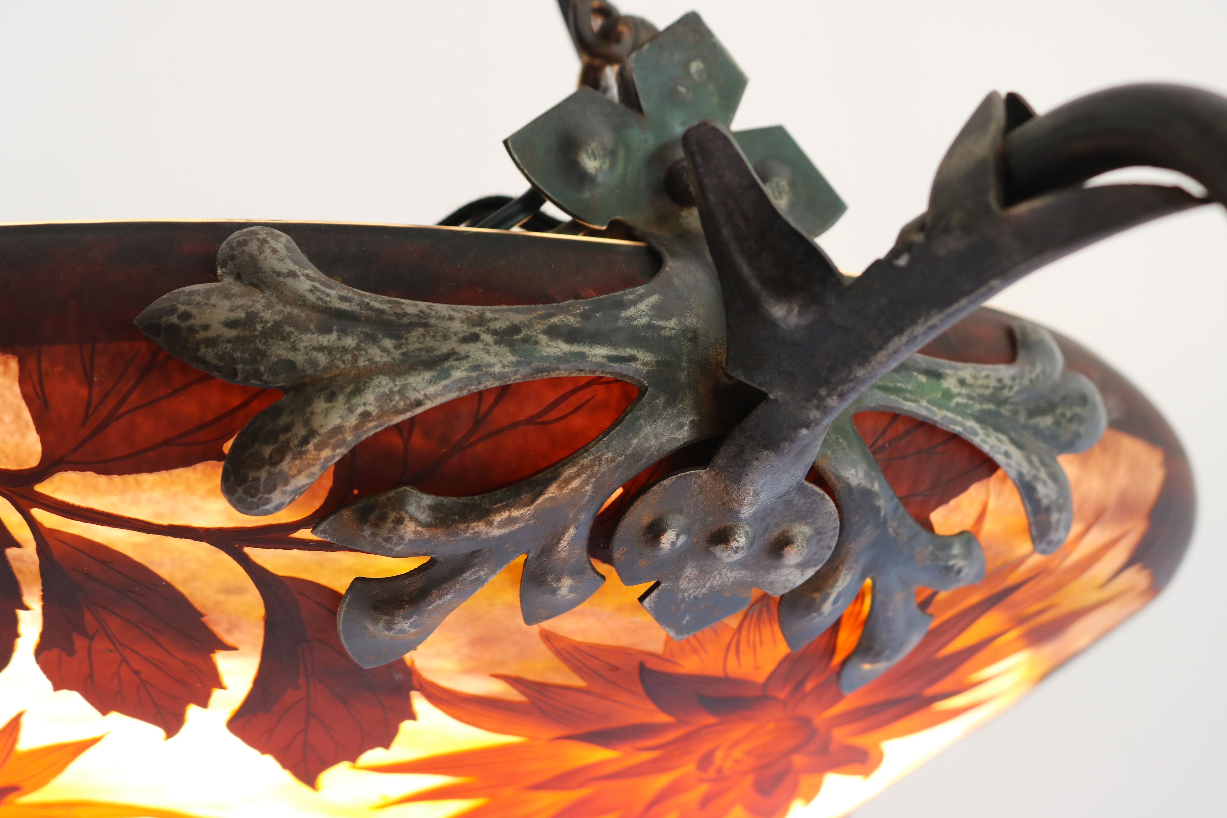 Exquisite ''Dahlia'' chandelier by Daum Nancy & Louis Majorelle