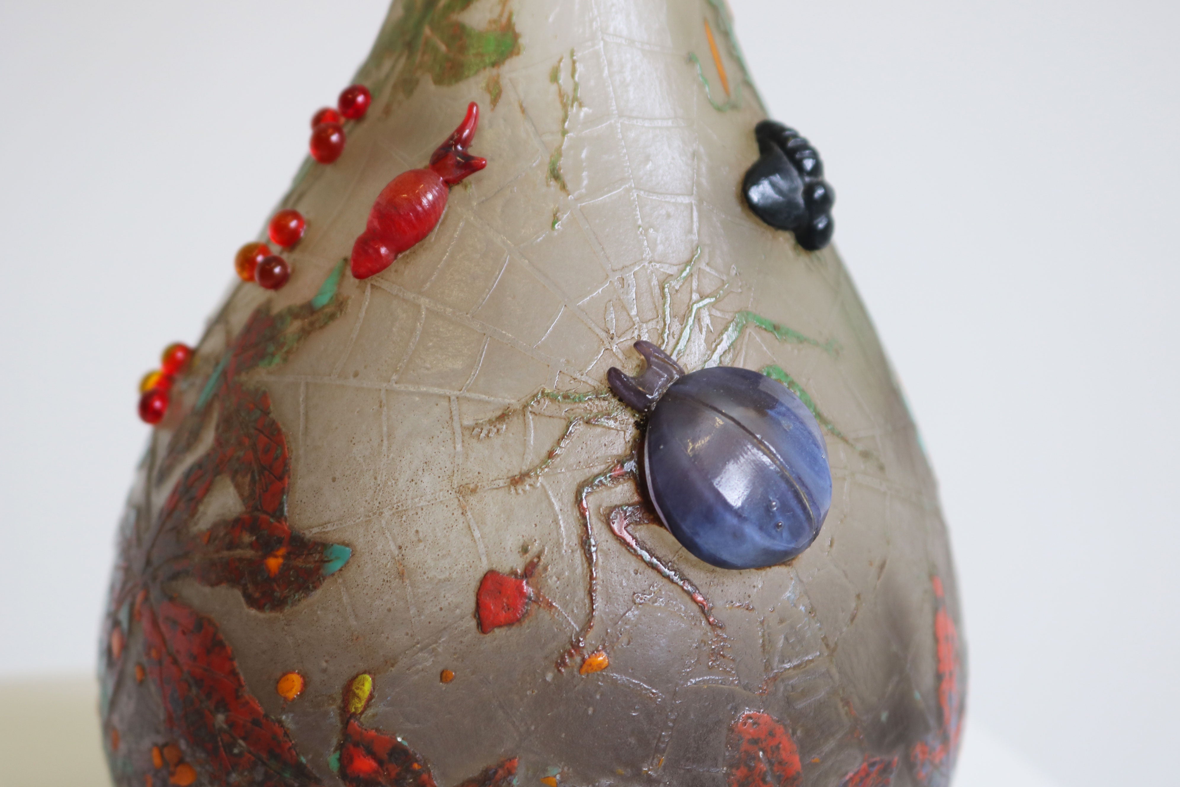 Rare wheel carved ''Spider vase'' by Daum Nancy 1905