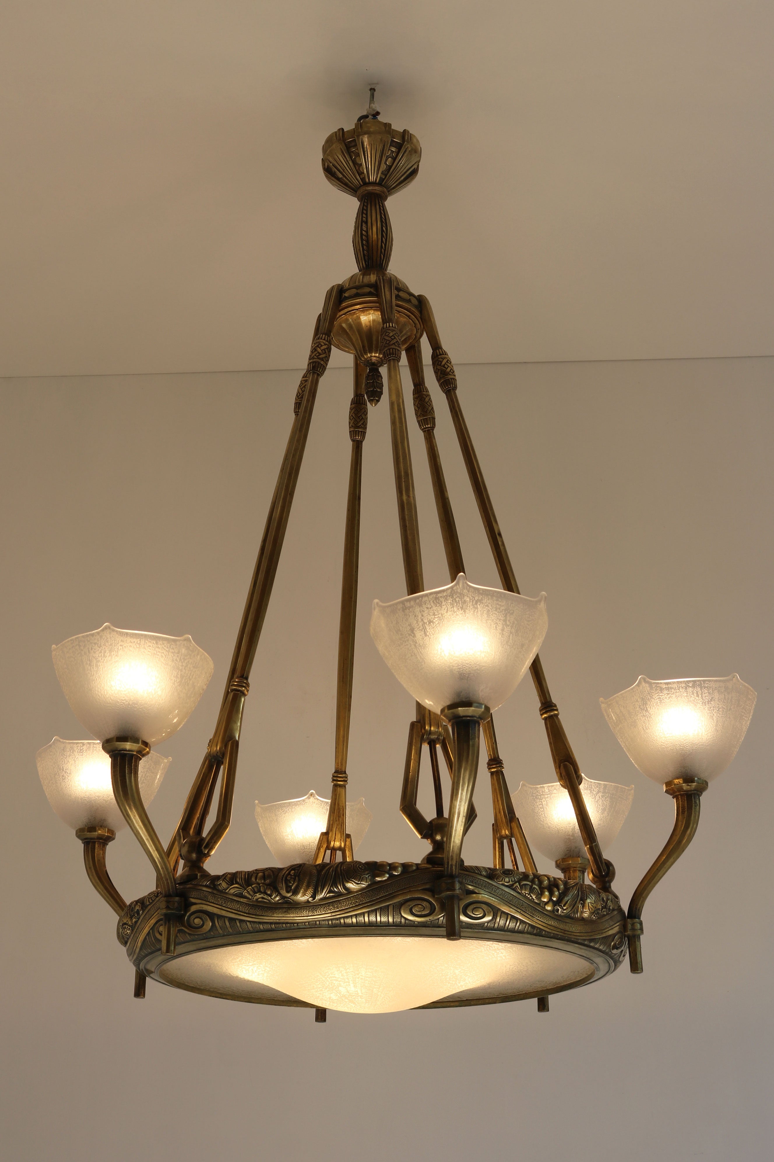 Monumental chandelier by Maurice Dufrene & Daum Nancy 1920