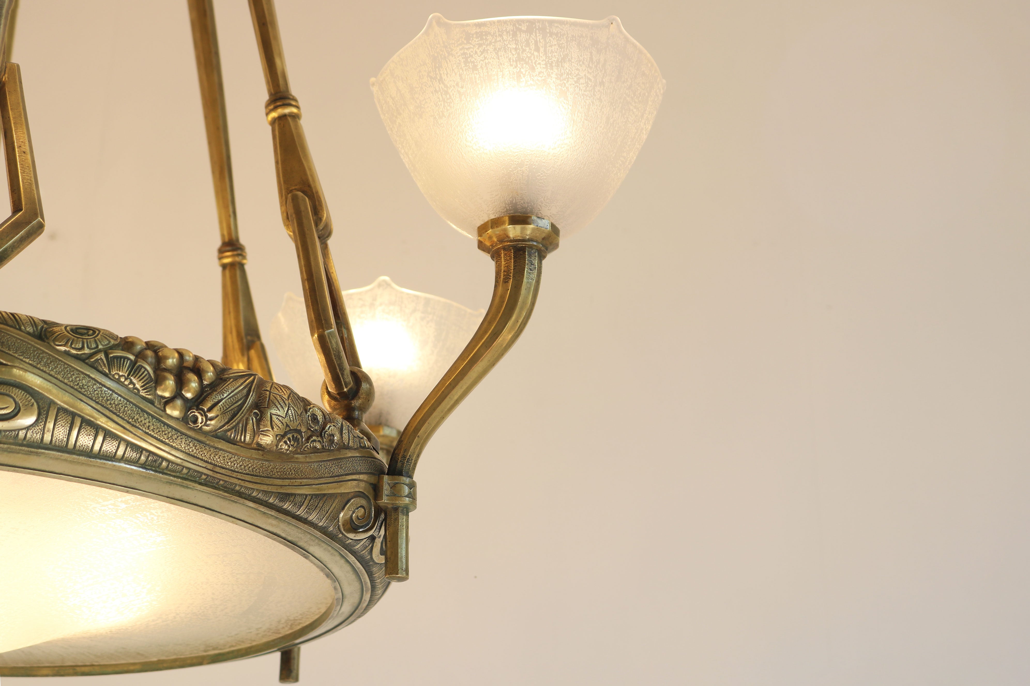 Monumental chandelier by Maurice Dufrene & Daum Nancy 1920